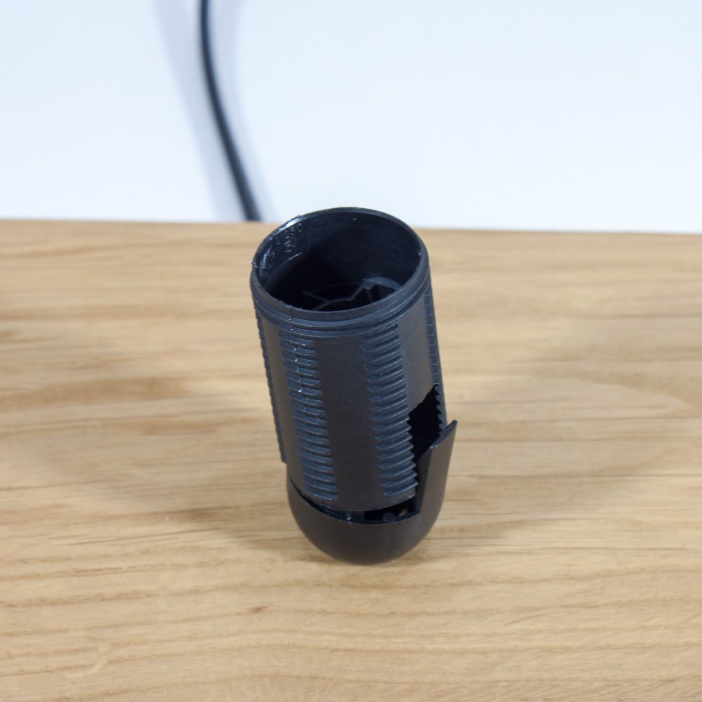 How to install our push fit E27 and E14 lampholders – picture 4
