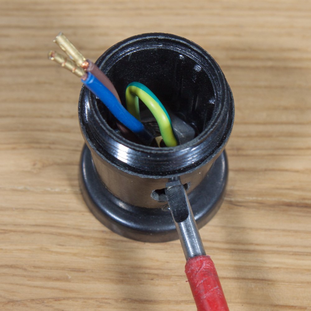 Installing Arditi Brand E14 lampholder’s – picture 12