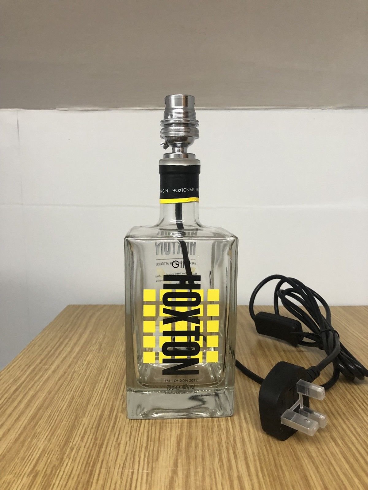 How to turn a bottle into a light fitting – picture 2